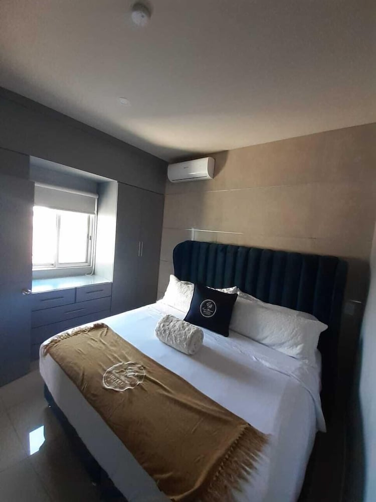 Exclusive Suite photo 2