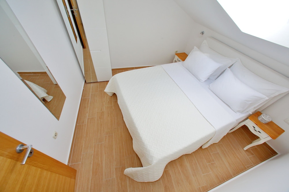 Apartment, 1 Bedroom, Sea View (Two Balconies) photo 1