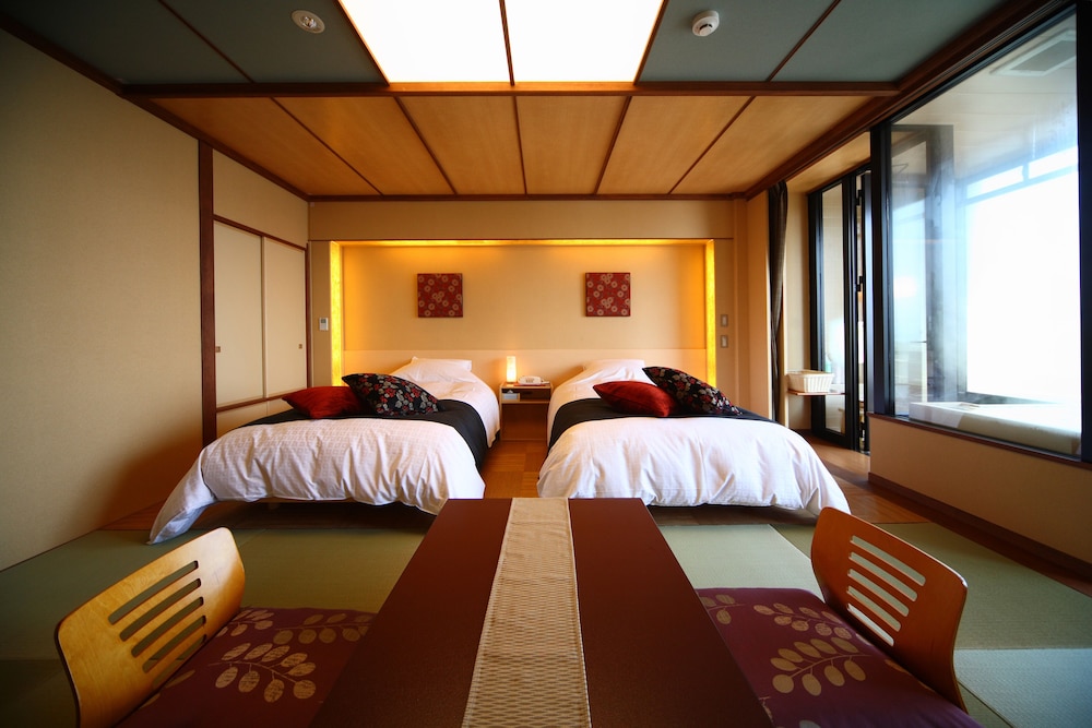 Yuuga Japanese-Western Style Room with Private Natural Hot Spring Semi-Open-Air Bath - Non-Smoking photo 3