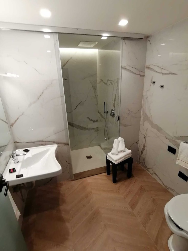 Family Suite - Photo 5