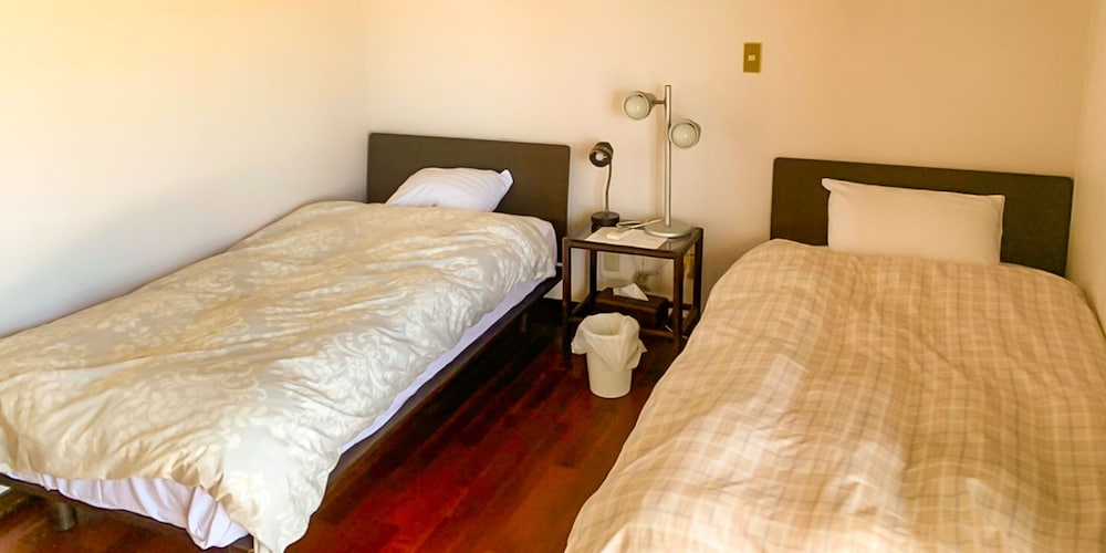 03.Twin Room With Loft, Non-Smoking