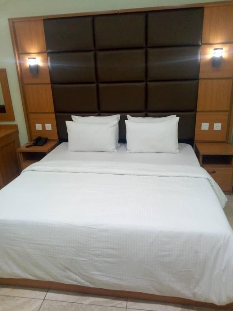Executive Room photo 2