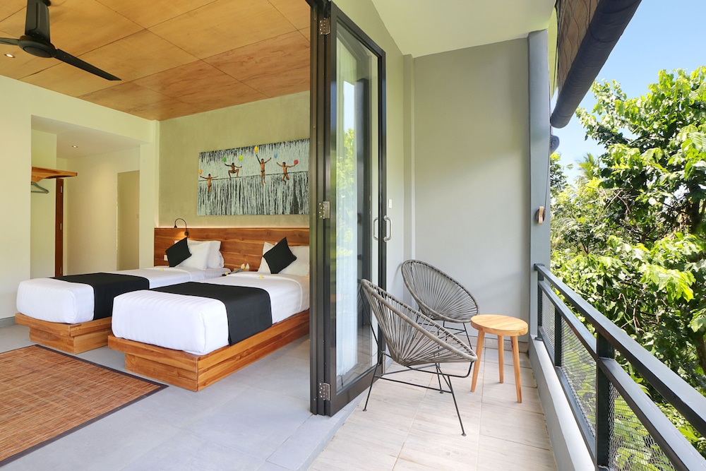 Deluxe Suite, Garden View photo 2