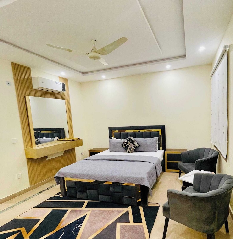Deluxe Double Room, City View
