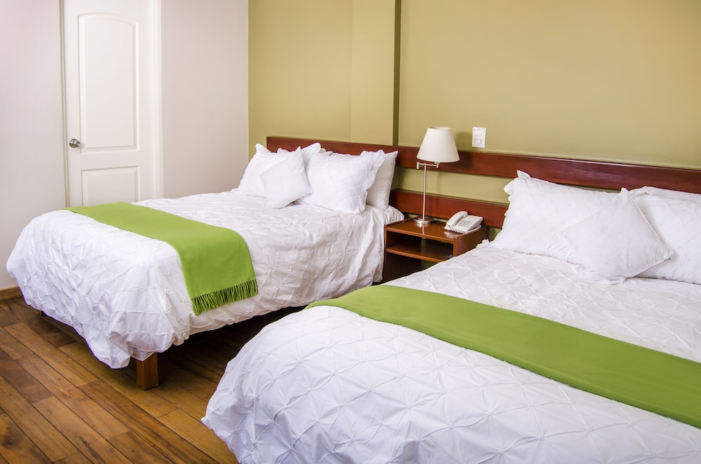 Standard Twin Room, 2 Double Beds, Private Bathroom