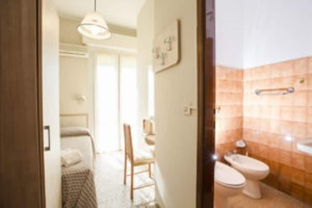 Comfort Single Room, Balcony