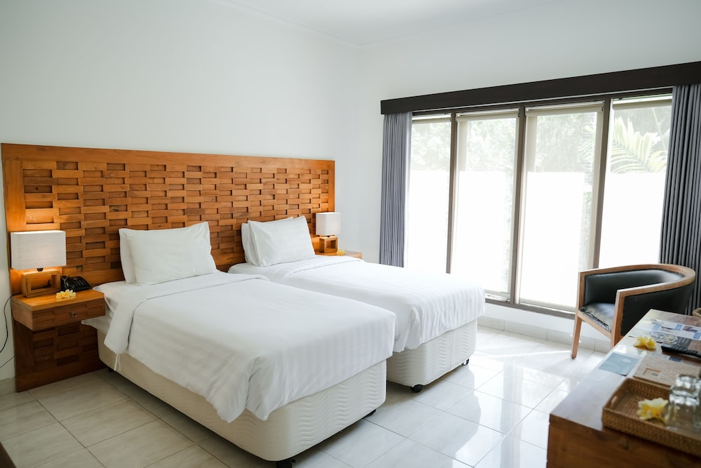 Standard Resort photo 3