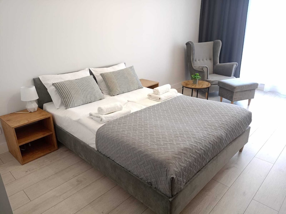 Standard Twin Room - Photo 1