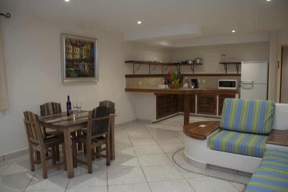 Family Suite, 2 Bedrooms, Lagoon View photo 2