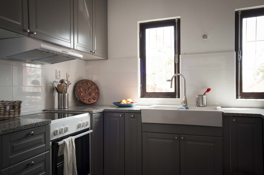 Suite (R6) photo 2