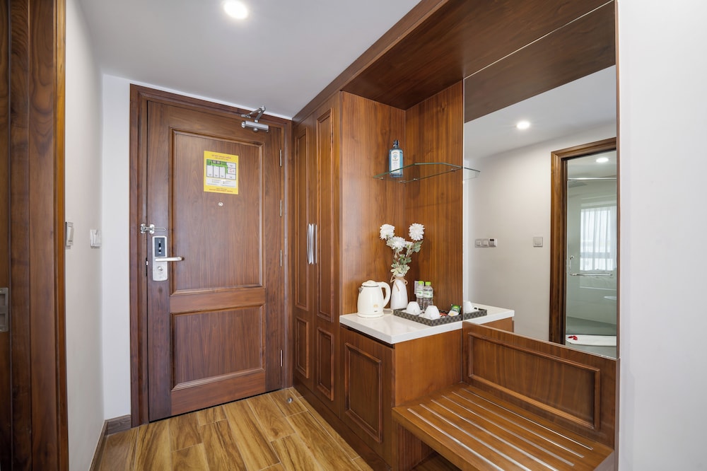 Deluxe Double Room, City View - Photo 4