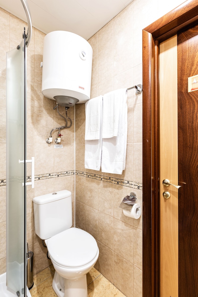 Standard Double or Twin Room photo 2
