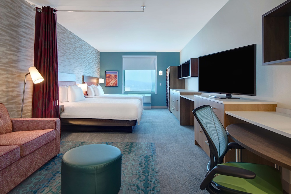 Suite, 2 Queen Beds, Accessible, Bathtub - Photo 3
