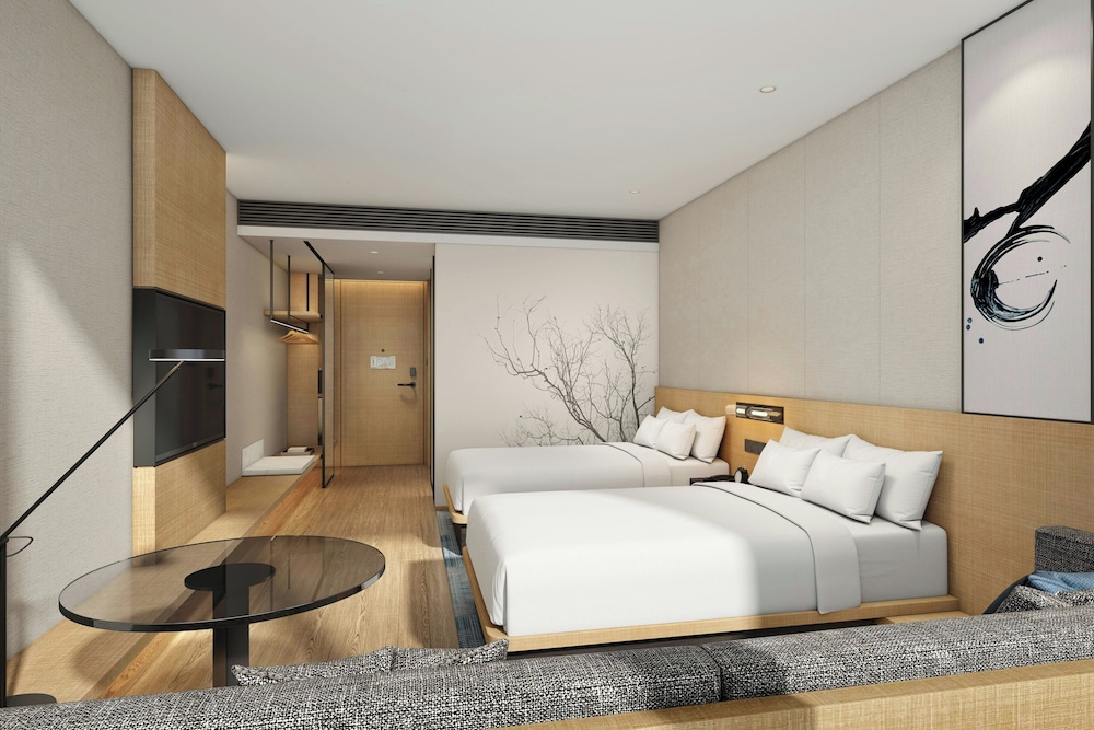 Standard Room, 2 Double Beds, City View