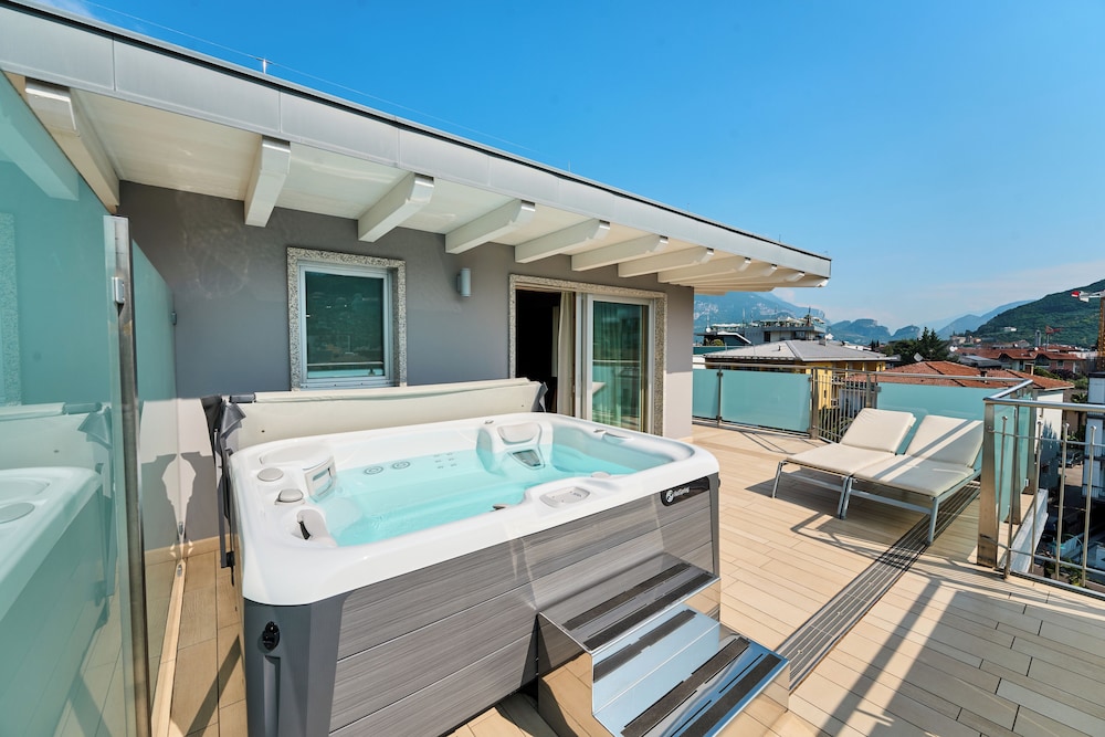 Suite, Jetted Tub - Photo 1