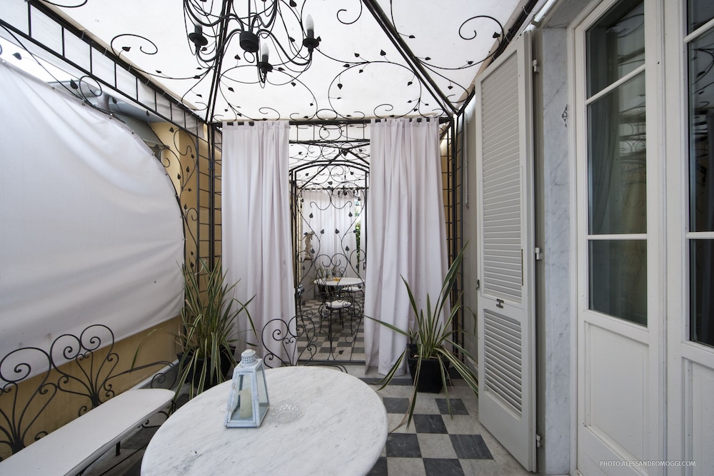 Premium Double or Twin Room, Terrace photo 3