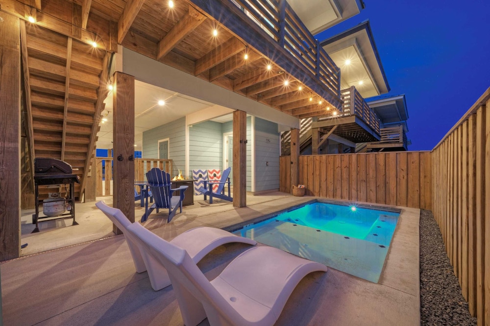 House (4 Bedrooms)