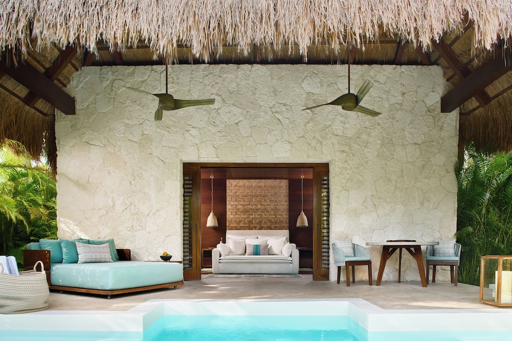Serenity pool villa photo 2
