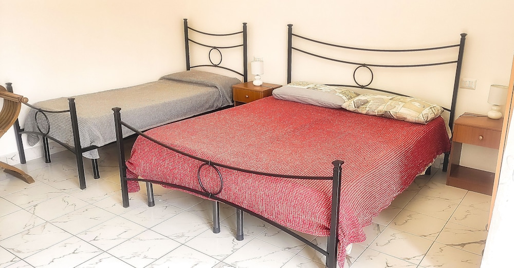 Basic Triple Room