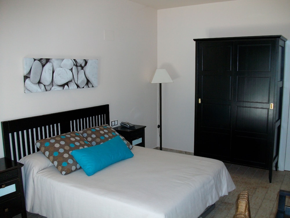 Apartment, 1 Bedroom, Sea View photo 2