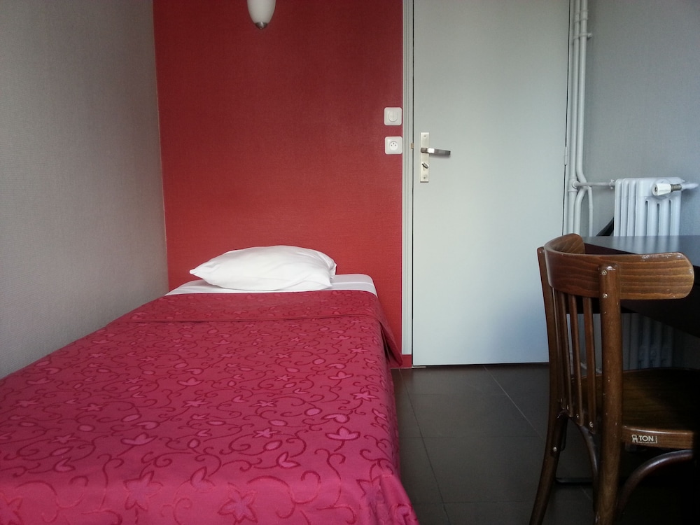 Standard Single Room, 1 Large Twin Bed, Private Bathroom photo 1