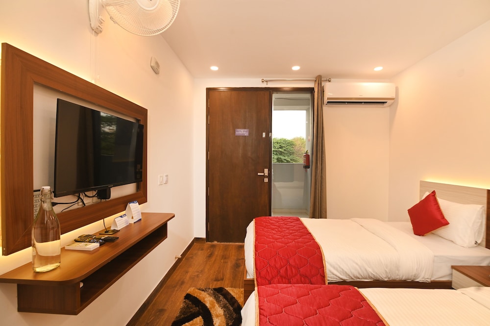 Deluxe Twin Room photo 3