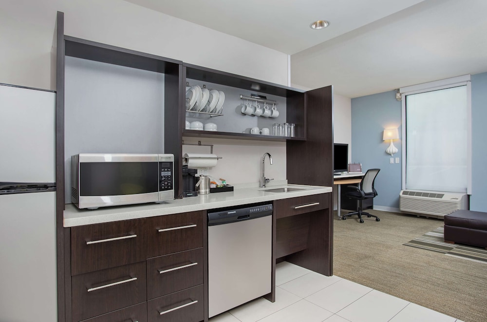 King Studio Suite