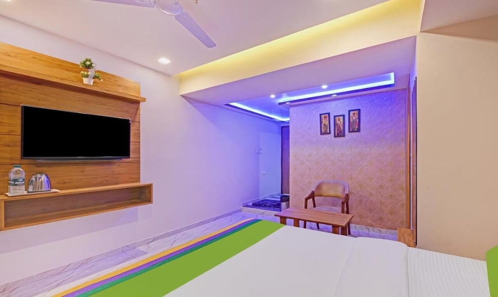 Deluxe Room - Photo 3
