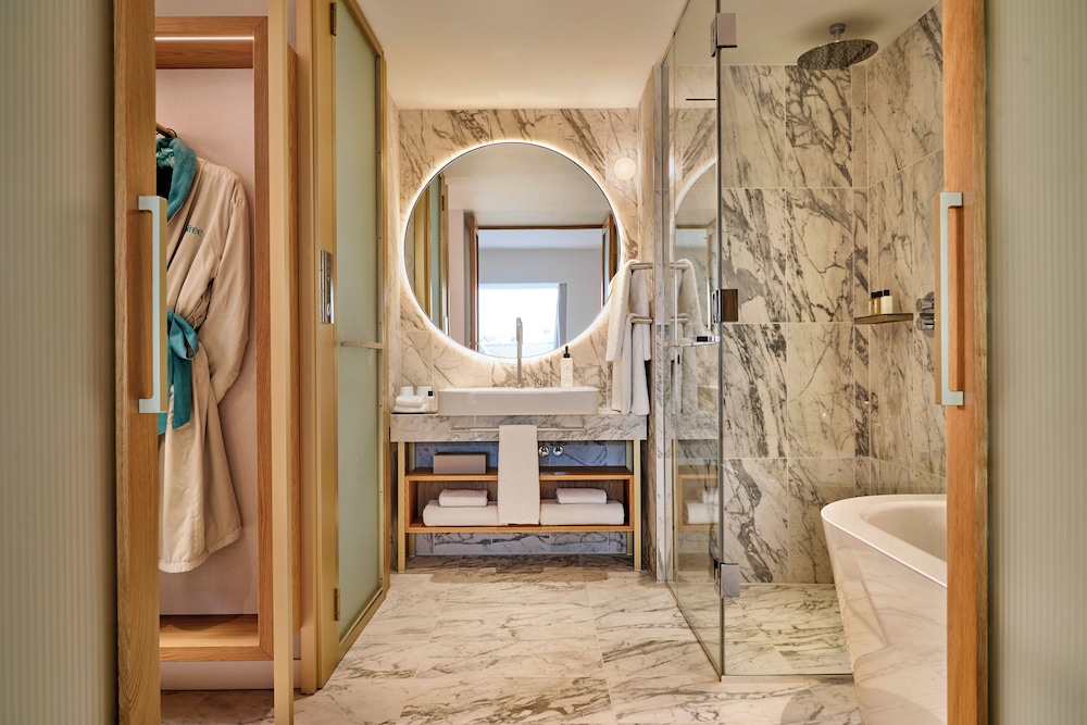 Wigmore Suite thumbnail 6