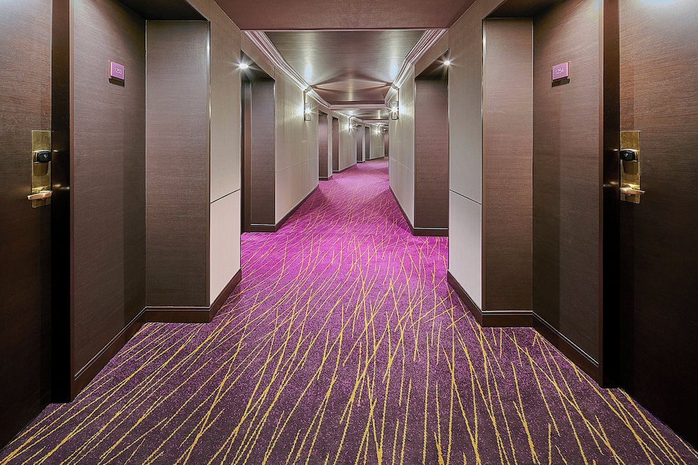 Club Room, 2 Double Beds - Photo 4