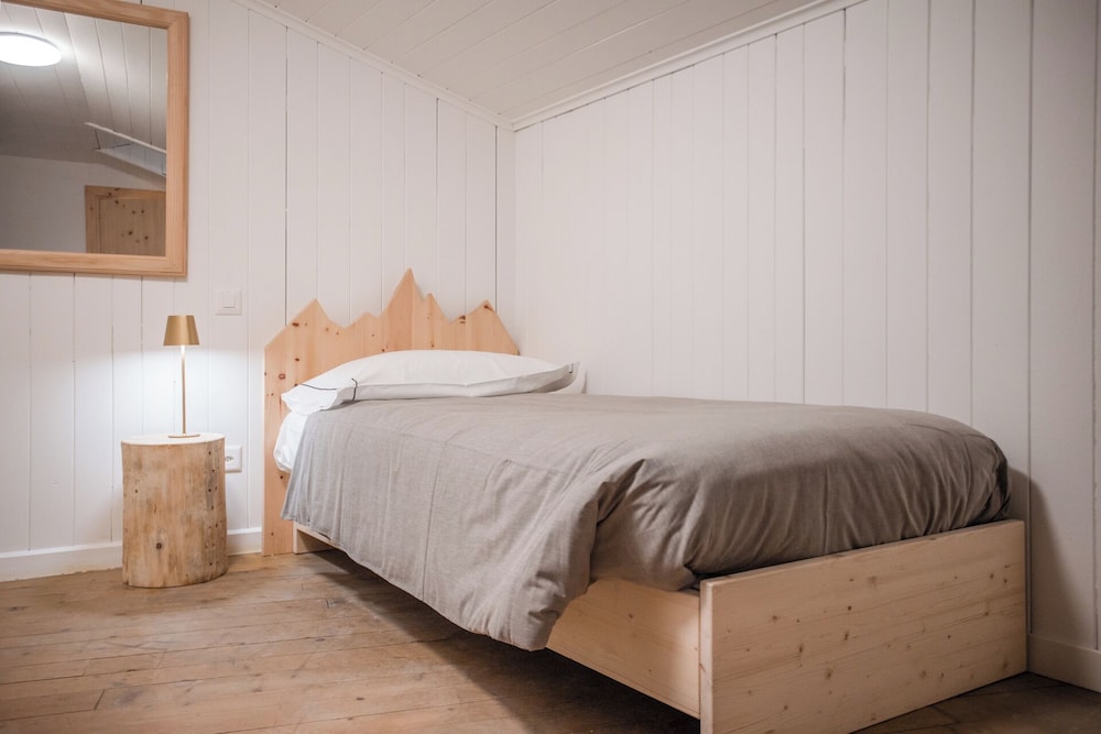 Single Room photo 3