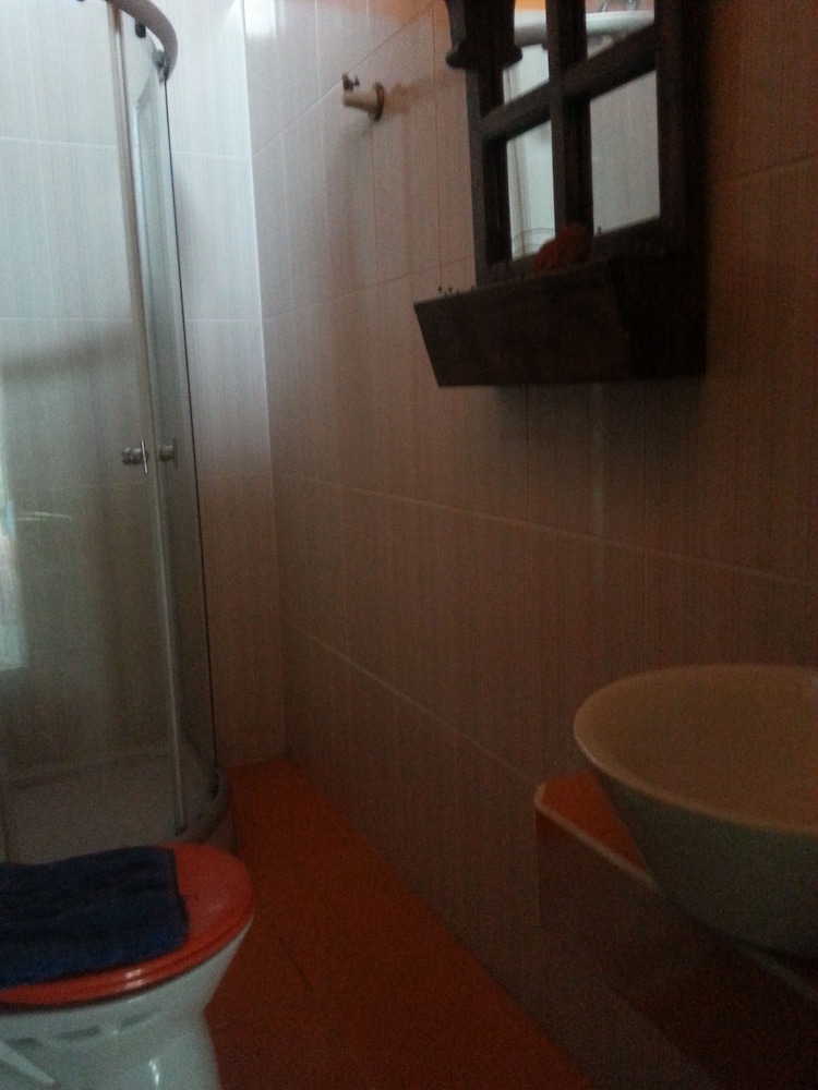 Duplex (6 People- Air Conditioner) photo 3