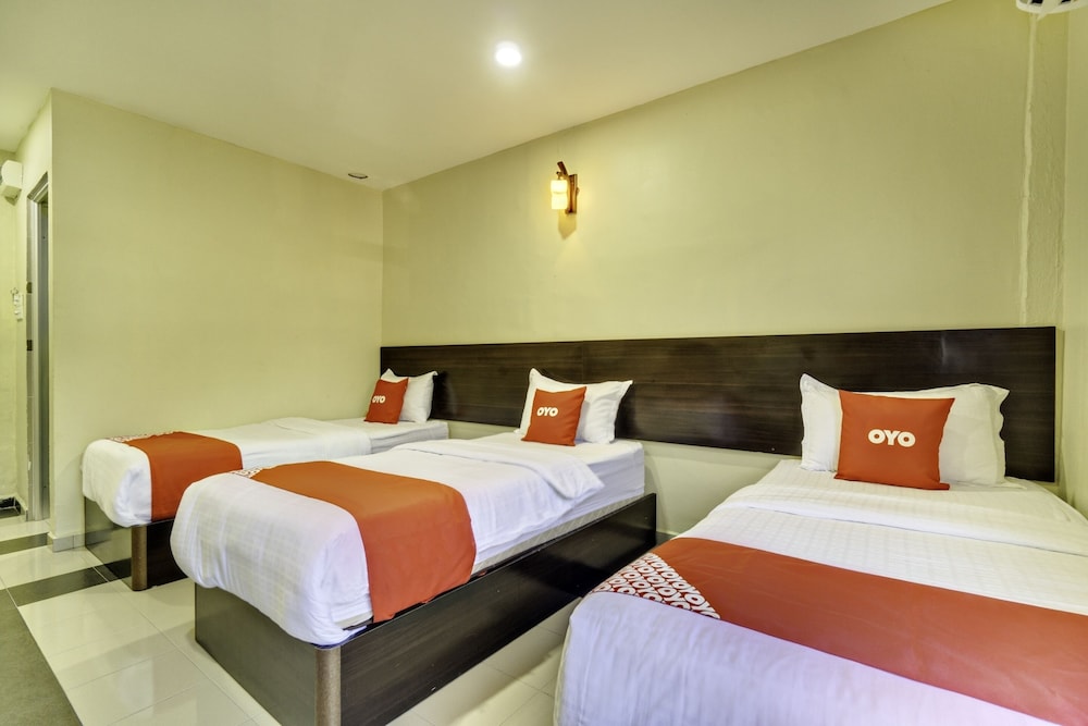 Deluxe Triple Room - Photo 3