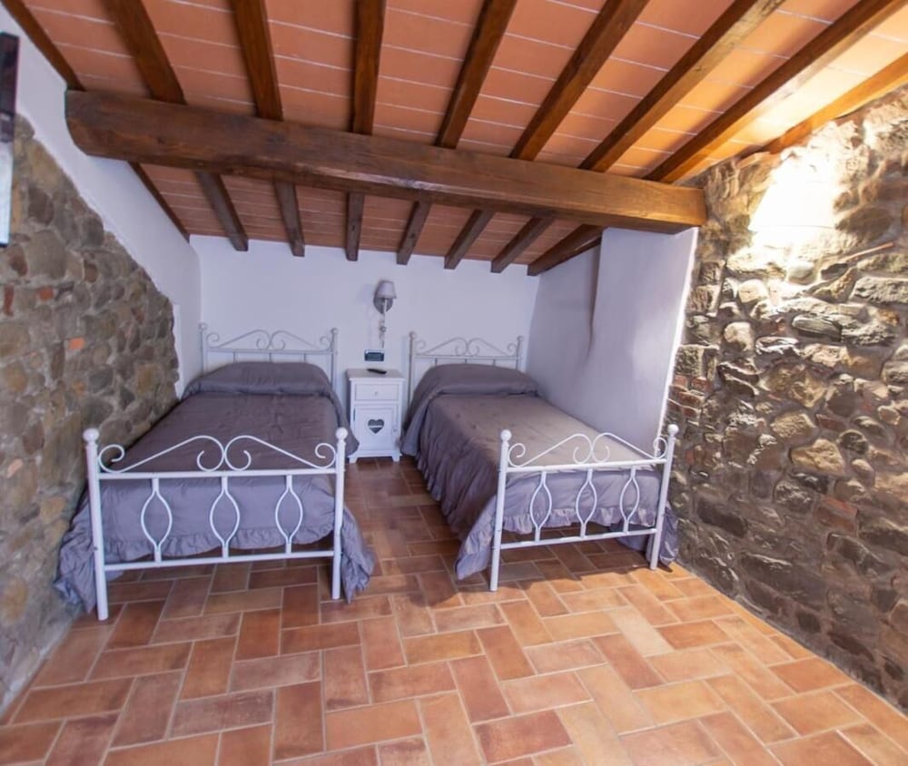 Villa, Balcony, City View photo 3