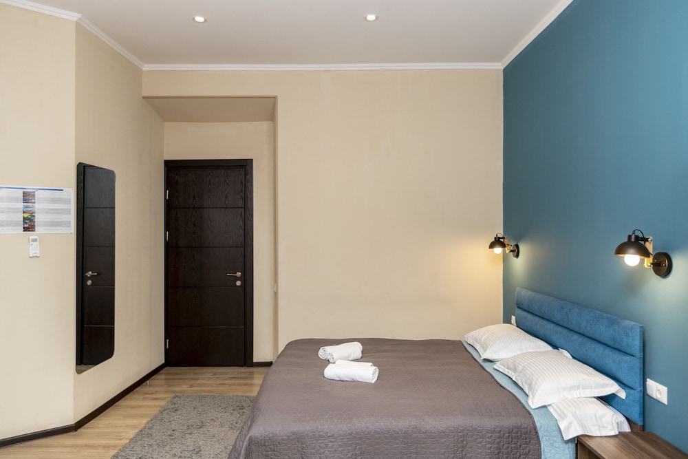 Royal Double Room, 1 King Bed, Non Smoking photo 2