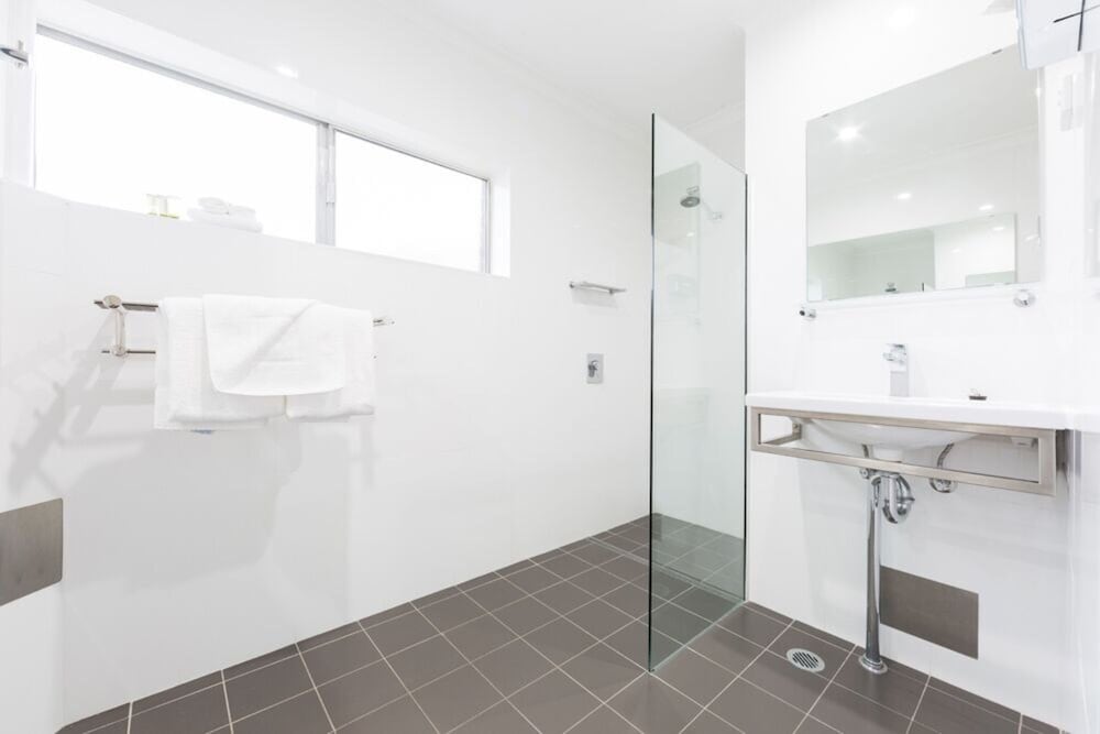 Superior Two Bedroom Apartment - Photo 10