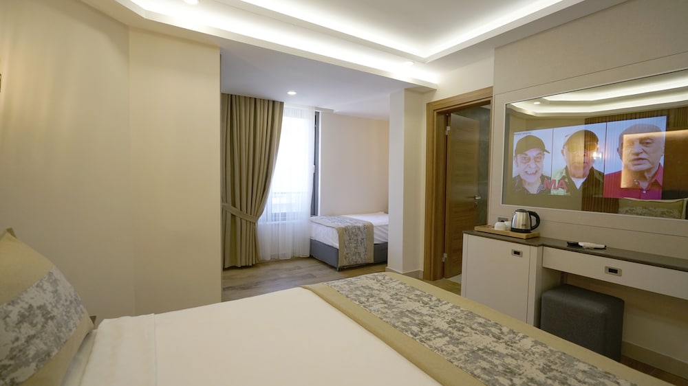 Triple Suite