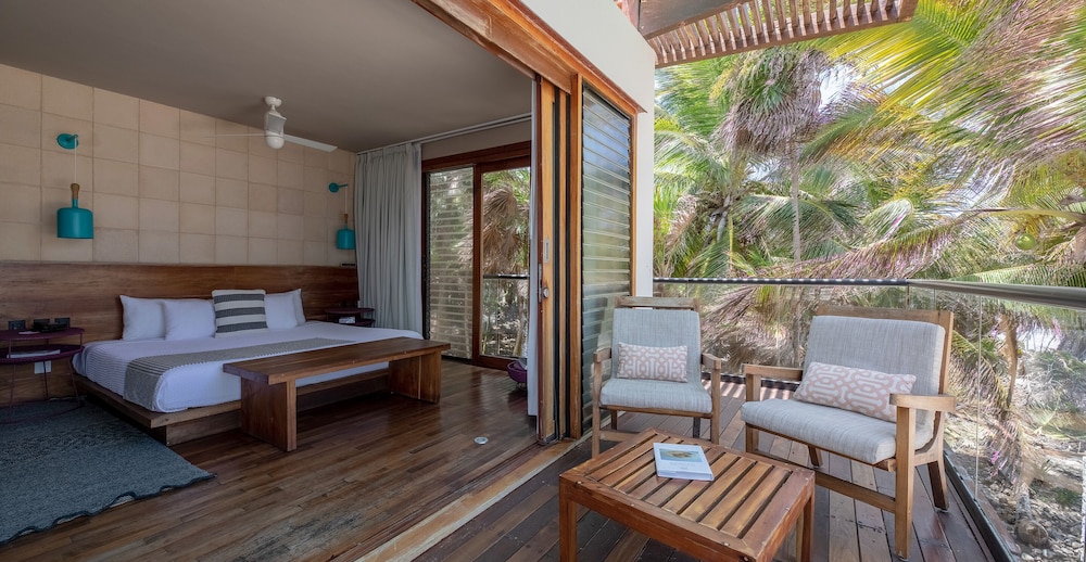 Partial Sea View Room