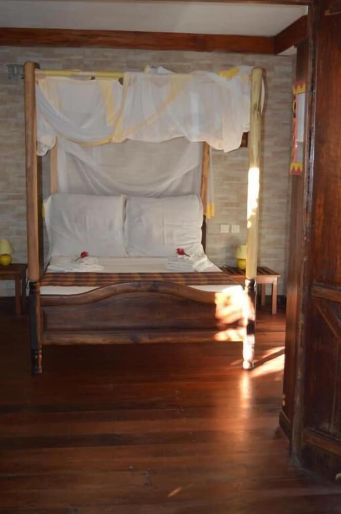 Standard Twin Room (Double/Twin ventilated) photo 1