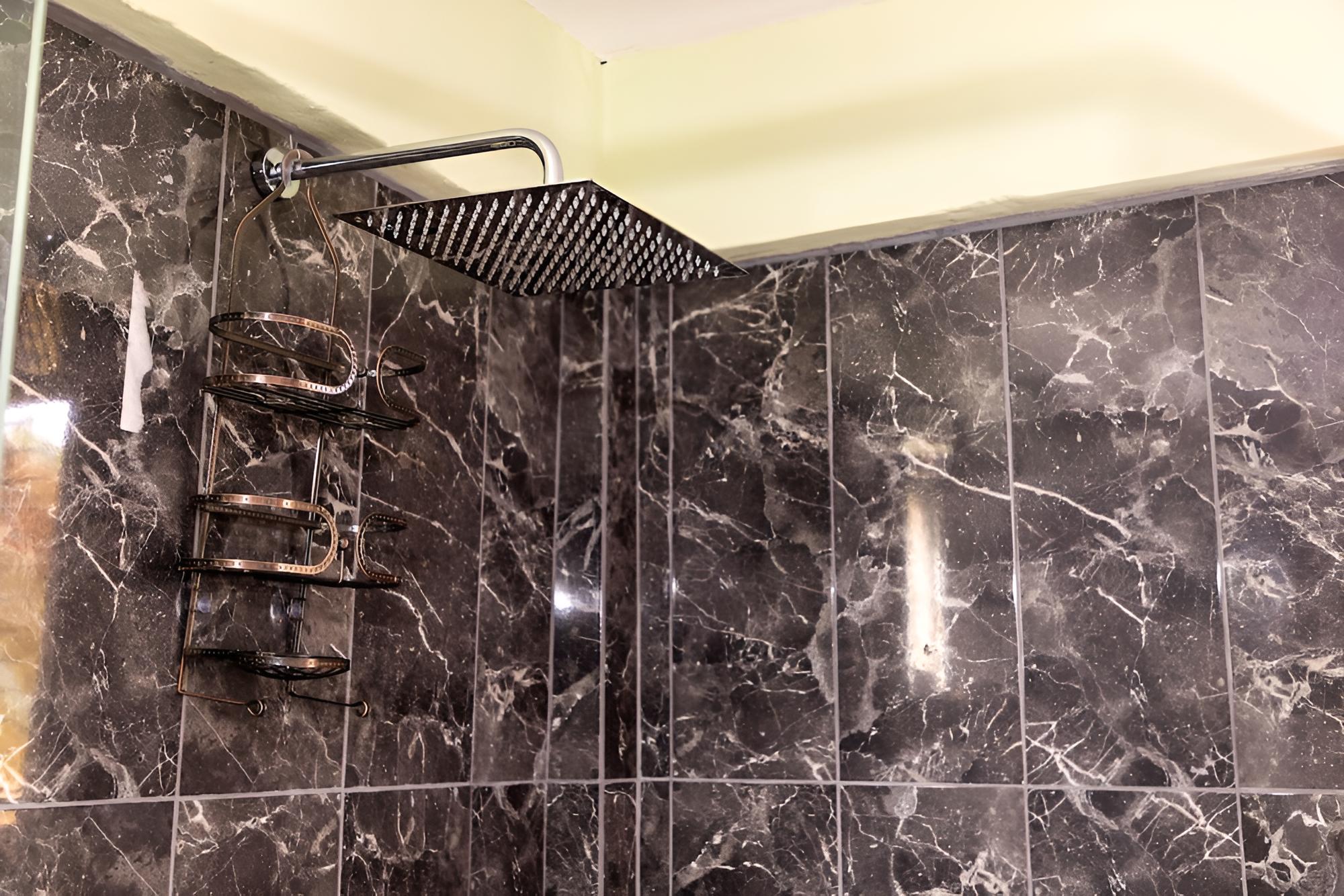 Luxury Condo photo 2