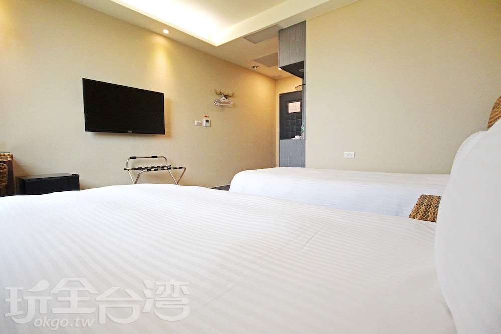 Elite Twin Room photo 2