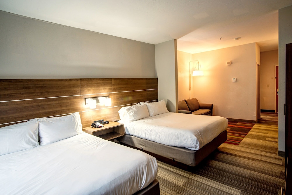 Standard Room, 2 Queen Beds, Accessible (Communications) - Photo 1
