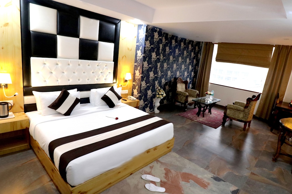 Luxury Room - Photo 6