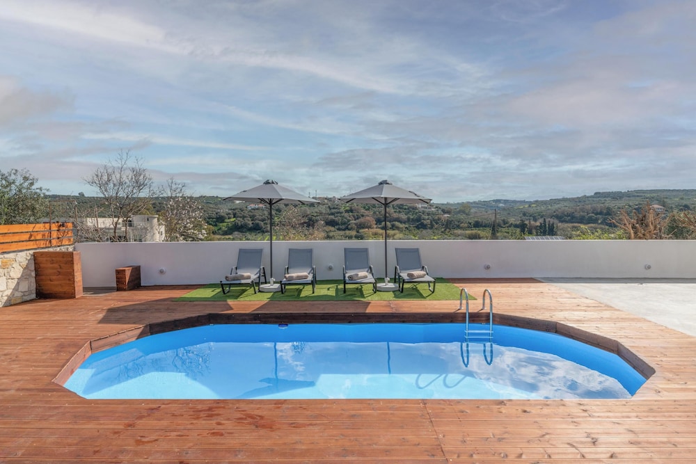 Villa, Mountain View