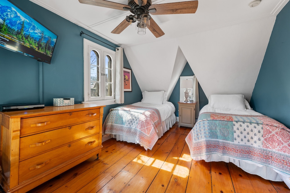 Deluxe Double Room, 2 Bedrooms, Non Smoking photo 2