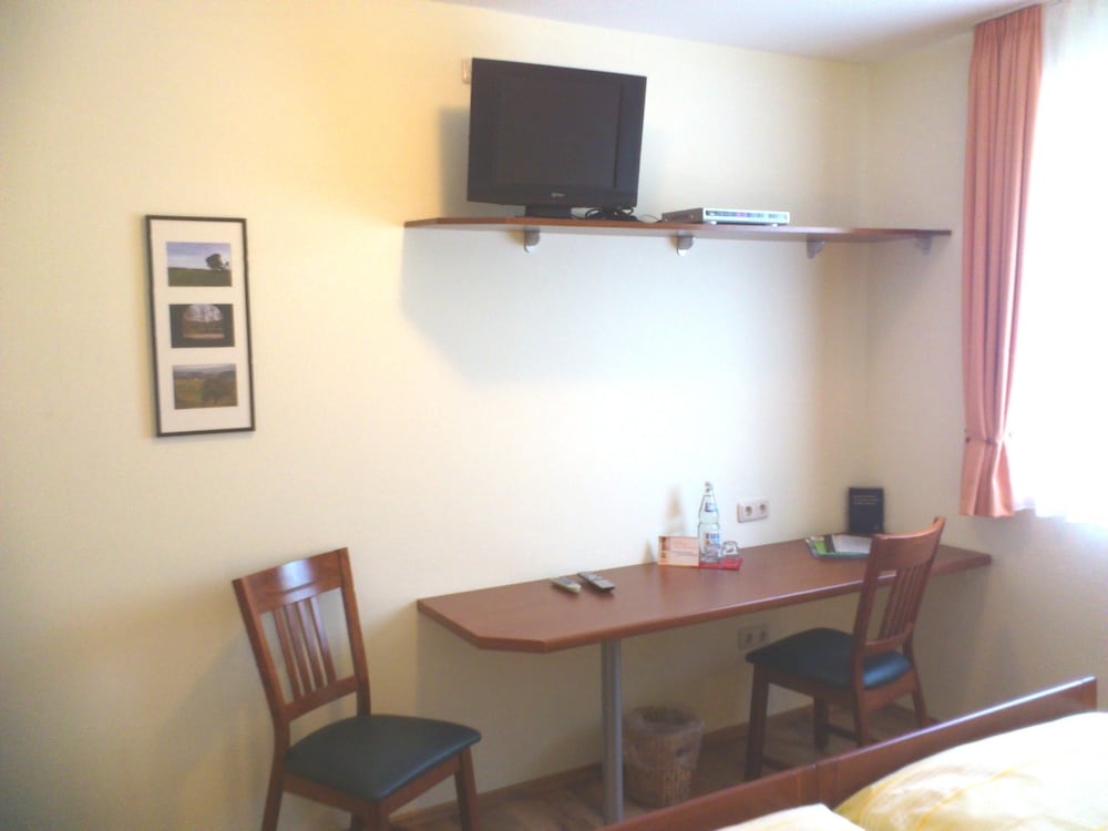 Standard Double Room photo 2