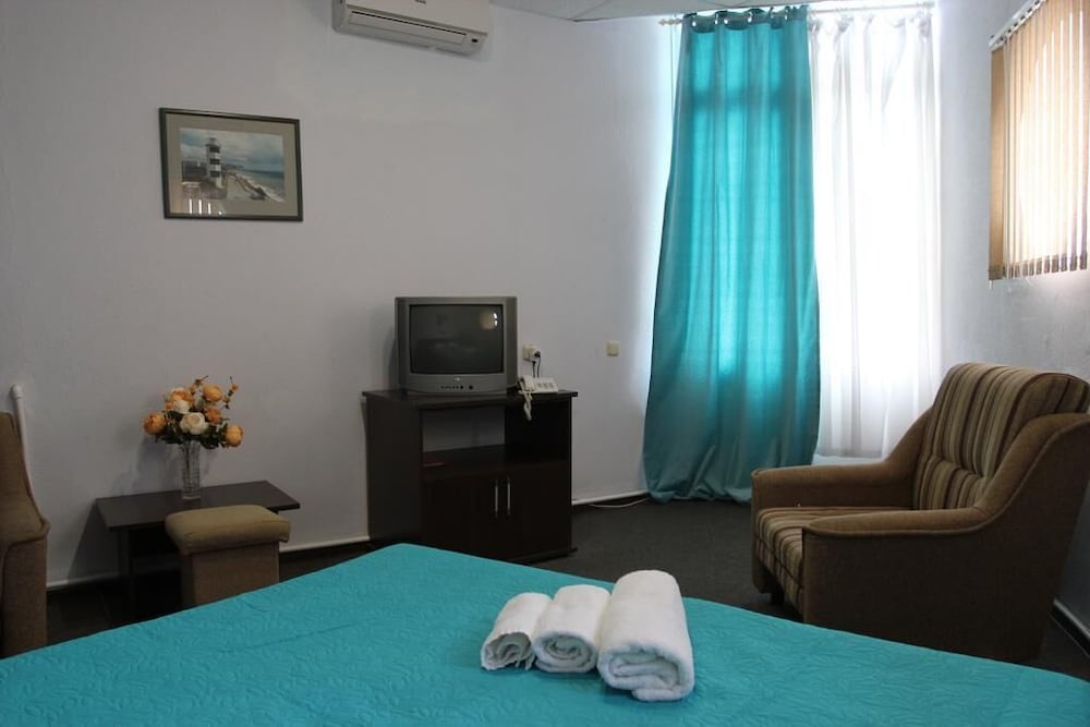Standard Double Room, City View photo 2