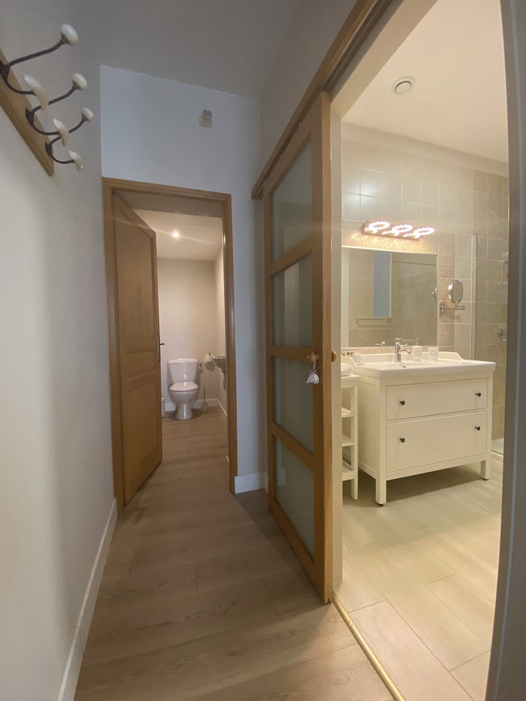 Superior Double Room, 1 Queen Bed (Alicia) photo 3