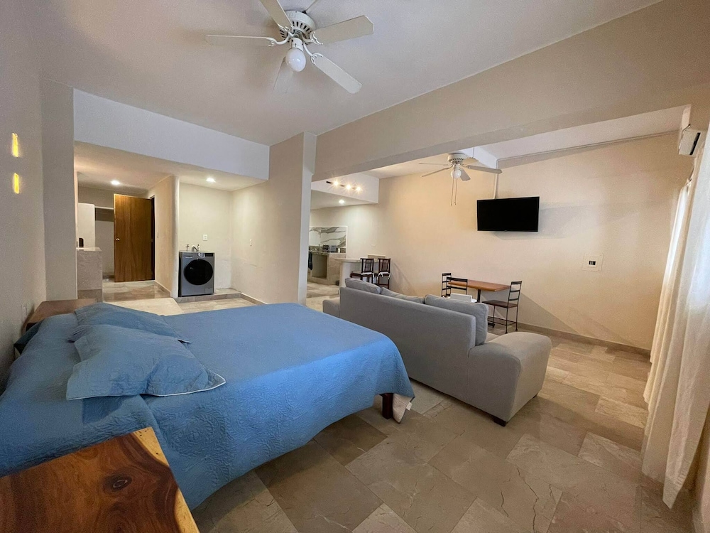 Classic Loft, 1 Bedroom, Kitchen photo 1