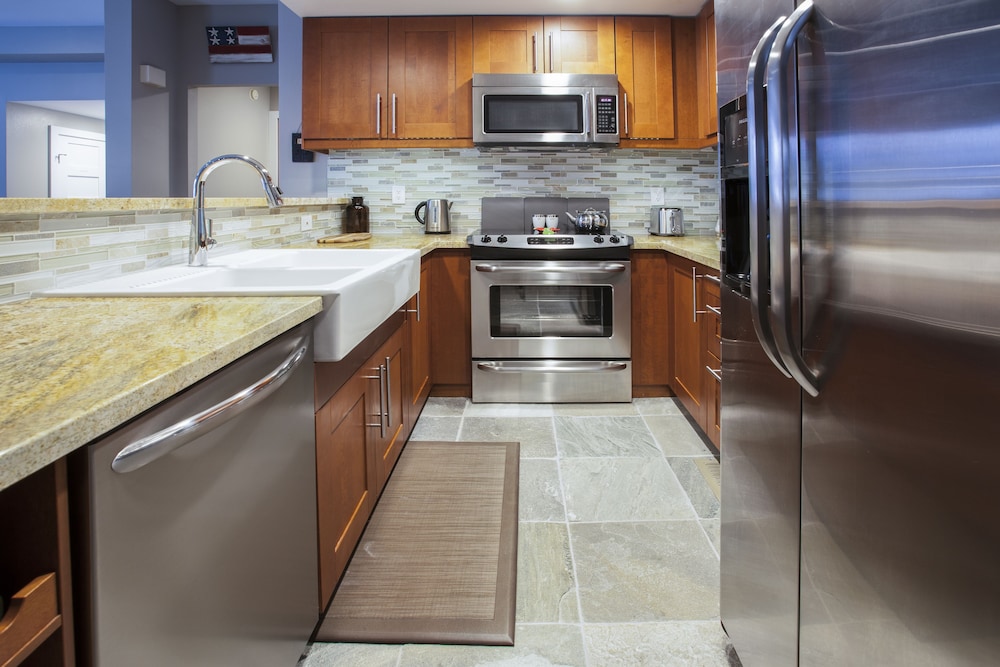 Condo, 2 Bedrooms, Mountain View (Snowcreek #881 Phase V) photo 3